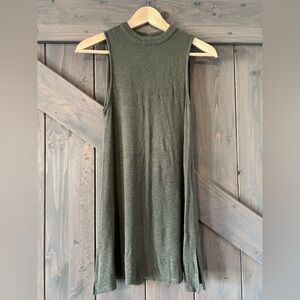 Olive & Oak Flowy Long Sleeveless Top | Olive Green | S